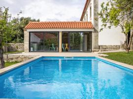 Casa do Mestre Studio, hotell med parkering i Vila de Punhe