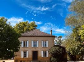 Domaine de Rébert, hotel di Monguilhem