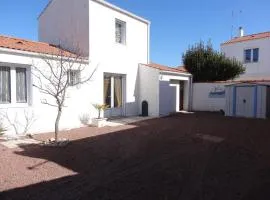 Charmante maison 5 pers, proche plage et centre, avec jardin, BBQ et Wi-Fi, L'Aiguillon-sur-Mer - FR-1-476-42