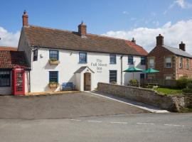 Full Moon Inn Rudge, hotel in Frome