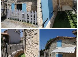 Gite Bin Benaise sans linge, hotell nära Tumulus de Bougon museum, Pamproux