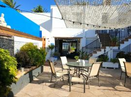 Modern Apartment in Poble Nou 25 m², hotel in El Poblenou del Delta