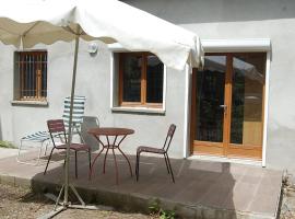Shayton Natura, hotel with parking in Aix-les-Bains