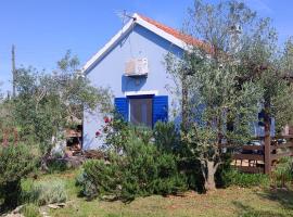 Holiday home Mola，位于乌格连的酒店