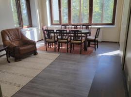 Sunny apartment next to a beautiful lake in the forest, self-catering accommodation in Imatra