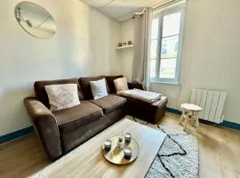 Appartement 2 pièces - PLACE MORNY
