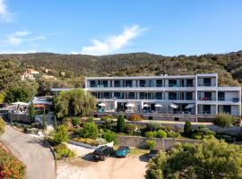 Hotel Les Eucalyptus, hotel in Porto Pollo