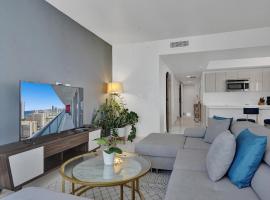 Stunning Beach Resort Large 4BR 3BA Condo 24 FL, hotel in Hallandale Beach