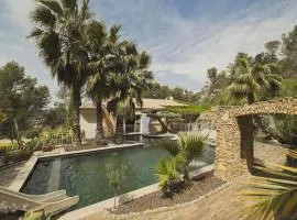 Villa raffinée avec piscine à Aubagne - Jacuzzi inclus