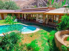 Cabaña La Casona de Ripaluna, chalet de montaña en Paihuano