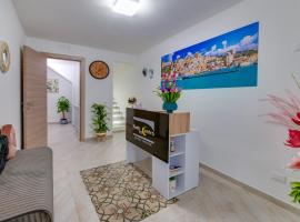 NottInCentro -Guest House-, guest house sa Sciacca