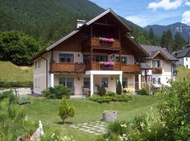 Apartmenthaus Simmer, hotel in Obertraun