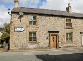 The Gables, holiday rental in Castleton