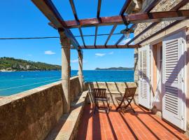 La Villa Lopud- Breakfast & Dinner Included, hotel a Lopud