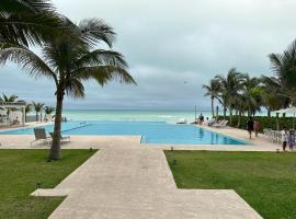Departamento de Lujo en Velamar Ven y Disfruta, Hotel mit Pools in Altamira