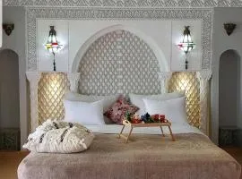Villa Andaloussya, Majorel Host