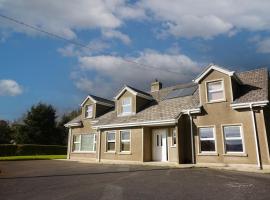 Luxury Home In Mourne Mountains, hotel com estacionamento em Mayobridge