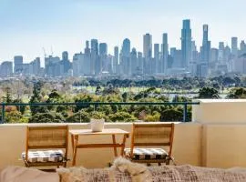 Spectacular views over Albert Park
