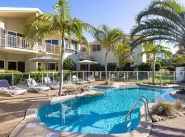 Martys Little Beach No 1 Two Story Apartment