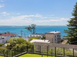 Luxury Escape Sundeck Shoal Bay