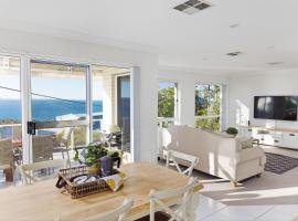 Tranquil with Harbour Views, casa per le vacanze a Nelson Bay