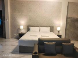 88 ลิฟวิ่ง โฮเทล ปากช่อง, ξενοδοχείο με υδρομασάζ σε Ban Sathani Bandai Ma