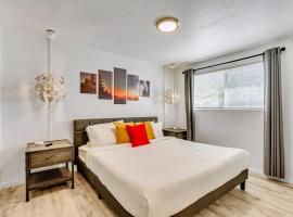 Near City Center - Full Kitchen - Fast Wi-Fi, pet-friendly hotel in Salt Lake City