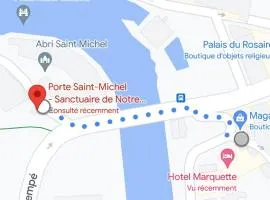 Chambre chez Marie et Didier 1 minute à pied du sanctuaire de Lourdes、ルルドのゲストハウス