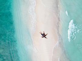 Stingray Beach Inn: Maafushi şehrinde bir spa oteli