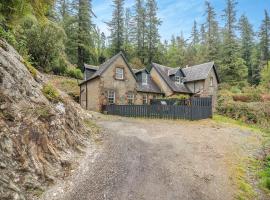 Eckford Annex - Uk39879, hotel with parking in Benmore