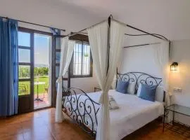 Cortijo Escondido Arcos de la Frontera by Ruralidays