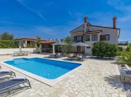 Holiday Home Sara by Interhome