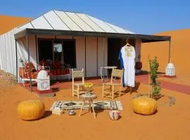 Young luxury camp