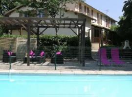 Les Roseries Boutique Gite