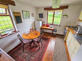 Wringford Farm Annexe, holiday home in Cawsand