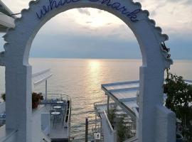 Olympos Beach, hotel s parkiriščem v mestu Plaka Litochorou