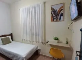 Quarto Individual em Hospedaria no Centro