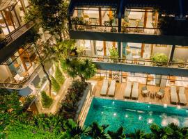 CHiEM HoiAn - The Beachside Boutique Hotel & Villa, хотел, който приема домашни любимци, в Хой Ан