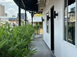 Sun Chakra Boutique Hotel - 50m to Museum & Royal Palace