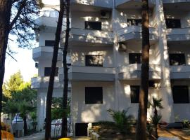 Kazazi Apartments Spille, allotjament a la platja a Rrogozhinë