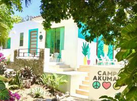 CAMP AKUMAL - Hosted Family Bungalows, hotel en Akumal