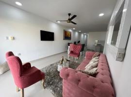 Hermoso apartamento central, alquiler vacacional en Montería