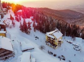 Hotel Muntele Mic, resorts de esqu&iacute; en Borlova