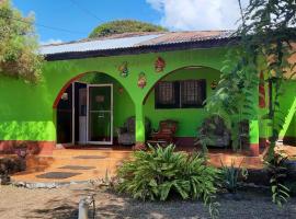 Hospedaje Tropical Dreams, hotel in Corn Islands