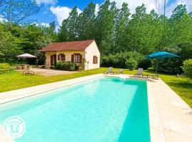 Gîte La Petite Fagette, hotel con piscina a Frayssinet-le-Gélat