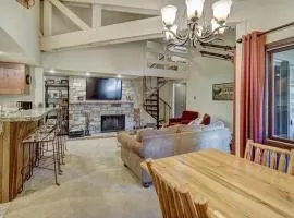 Updated 2Br Plus Loft Condo on Shuttle Route! Sleeps 8 & Kids Ski Free condo