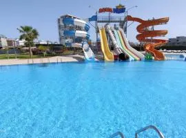 LUXURY Pool View Edelweiss Brand New 1-Bedroom Apartment with free Waterpark