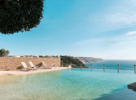 Casa Alfonso - Lujo frente al mar, hotel s bazenima u gradu 'Puigderrós'