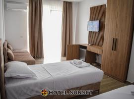 Hotel Sunset, viešbutis mieste Šenginis