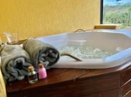 Relaxe na Jacuzzi c/ sais de banho á 300m da Praia